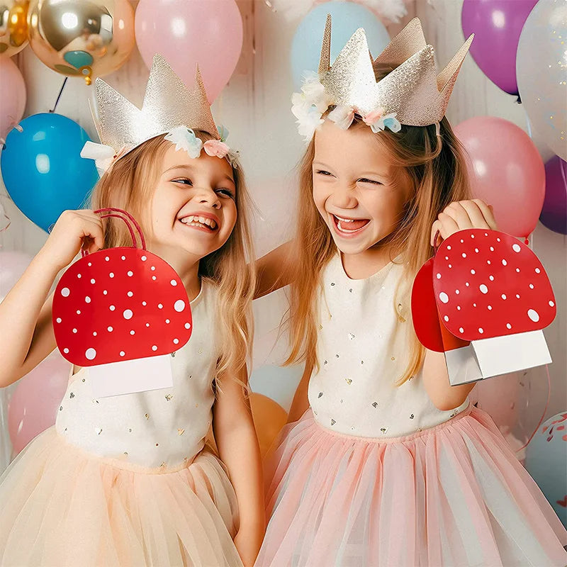 Set de 8 Bolsas de Regalo con Diseño de Hongo Rojo