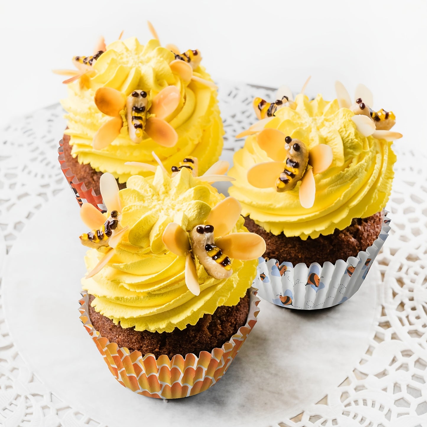 🐝🧁 Envolturas para cupcakes “Bee Party” – Set de 300