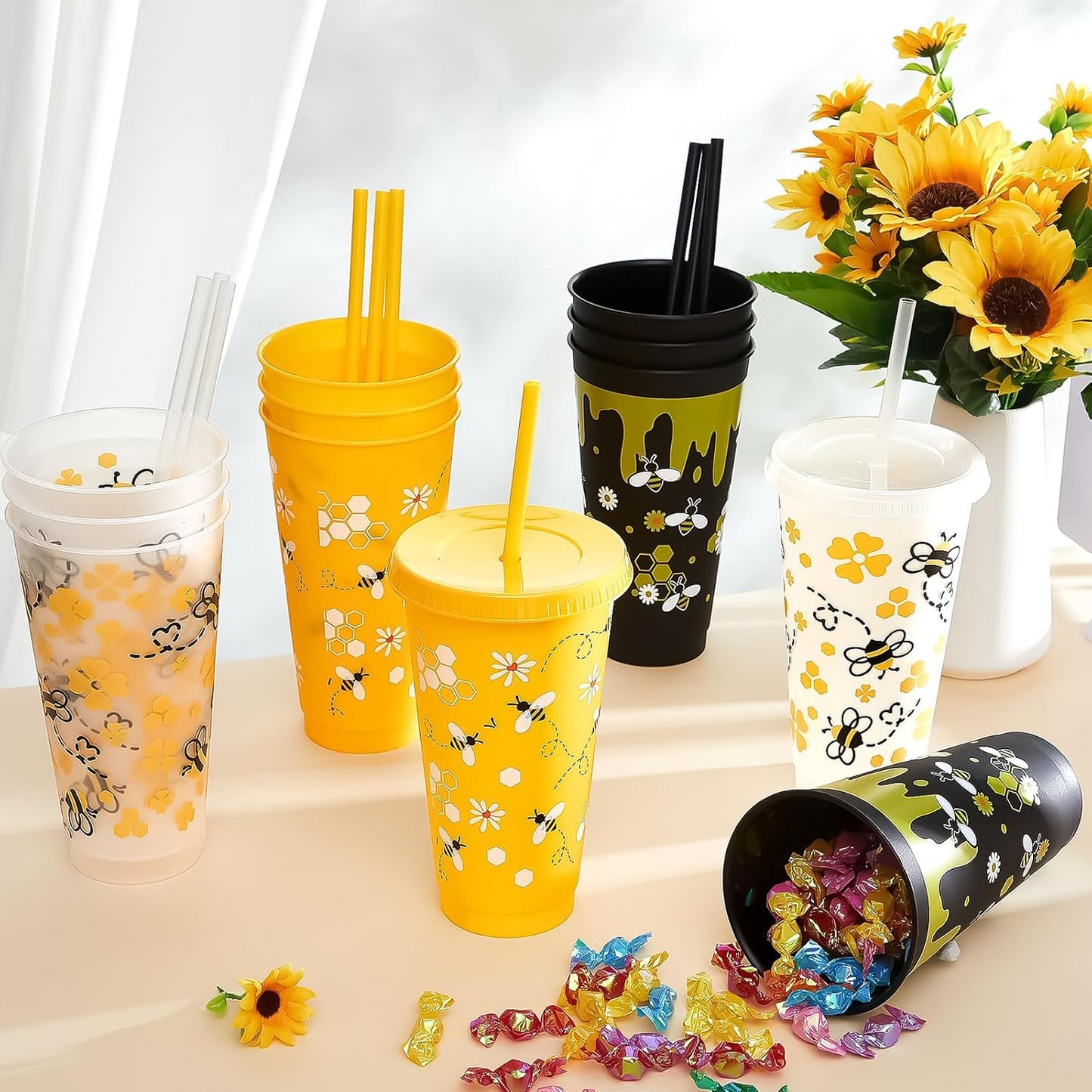 Set de 12 Vasos Reusables con Tapa y Sorbete “Bee Party” 🐝⚫🟡