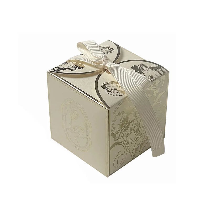 Cajas de Dulces Doradas de Lujo