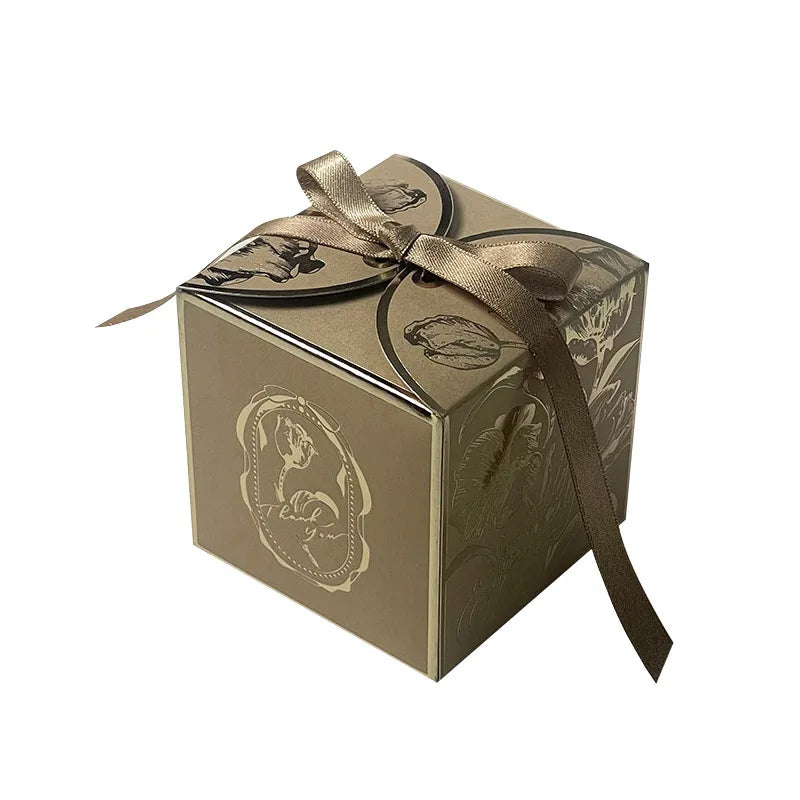Cajas de Dulces Doradas de Lujo