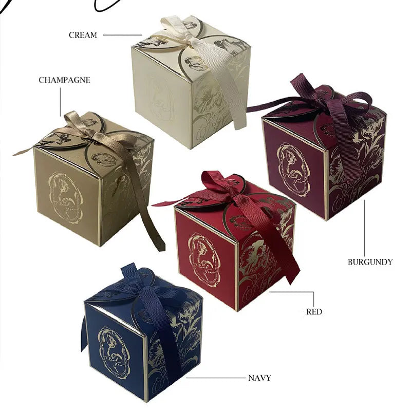 Cajas de Dulces Doradas de Lujo