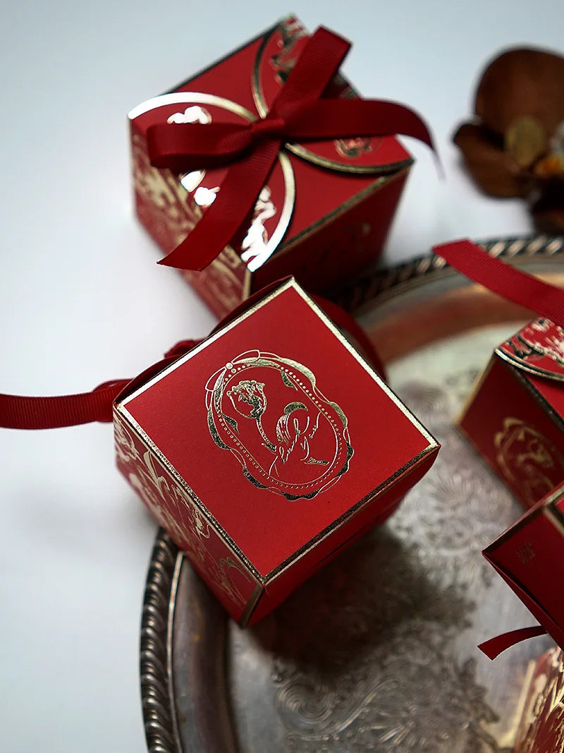 Cajas de Dulces Doradas de Lujo