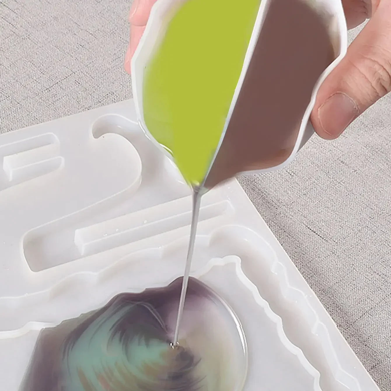 Dispenser de Silicona para manualidades