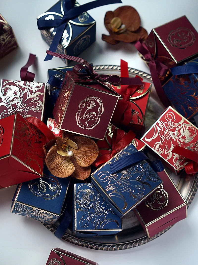 Cajas de Dulces Doradas de Lujo