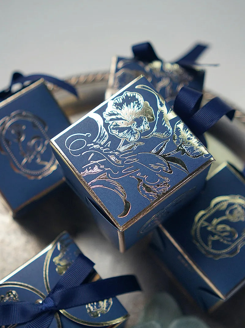 Cajas de Dulces Doradas de Lujo