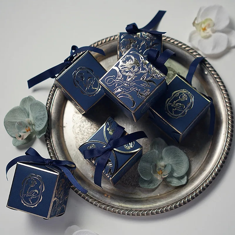 Cajas de Dulces Doradas de Lujo