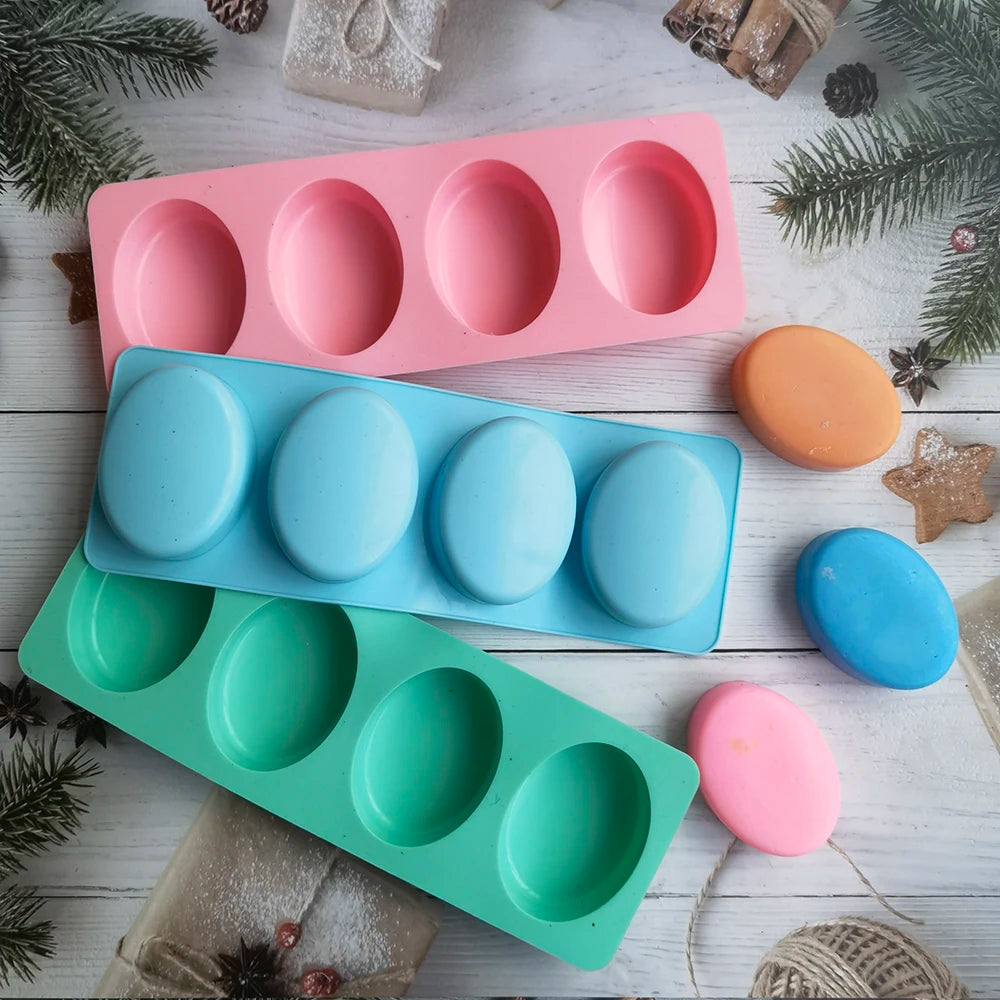 Molde de silicona 4 cavidades oval, redondo y cuadrado para jabones, velas y manualidades DIY disponible en SakuPop RD.